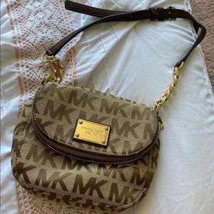 Michaels Kors Crossbody Purse